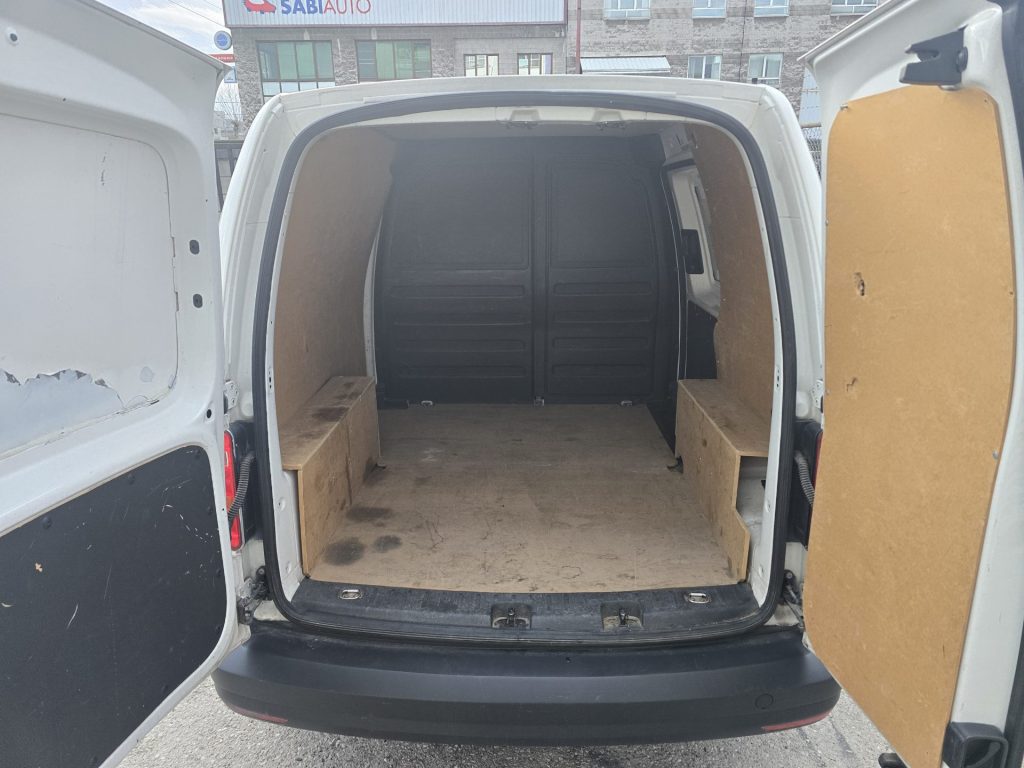 Volkswagen Caddy TDI (10)