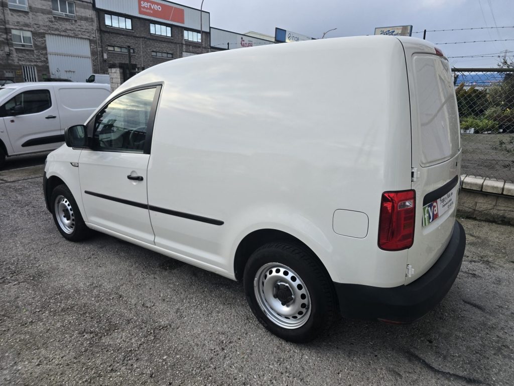 Volkswagen Caddy TDI (4)